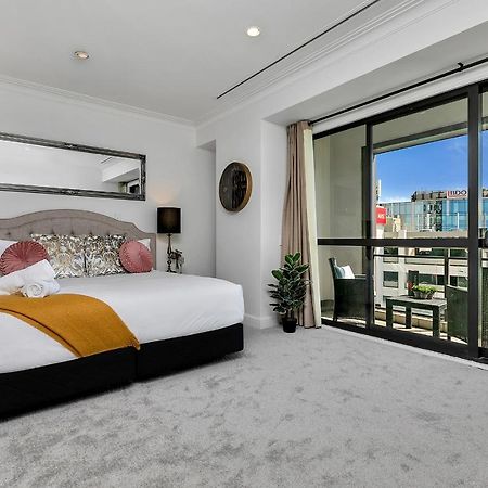 Your Family Getaway - Rooftop Spa & Pool! Auckland Extérieur photo