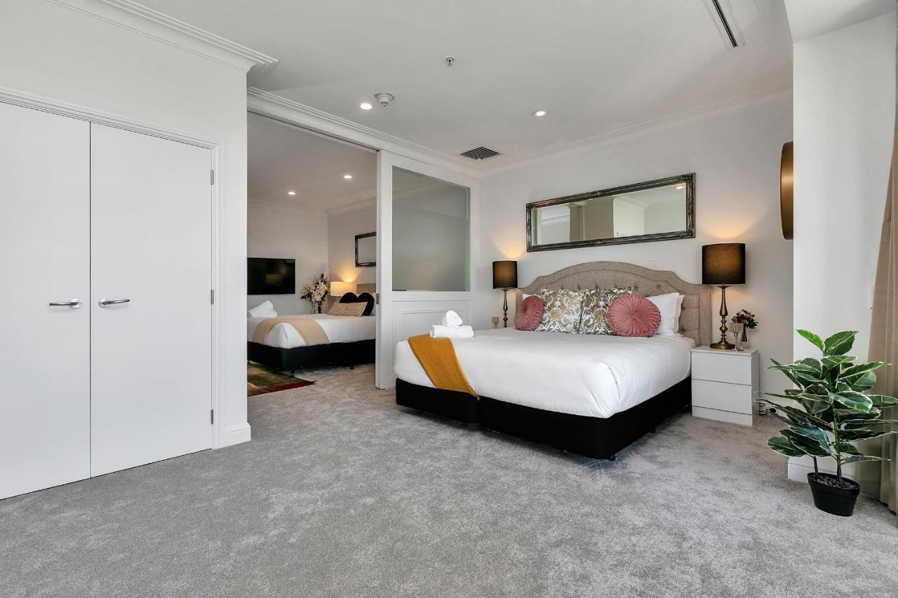 Your Family Getaway - Rooftop Spa & Pool! Auckland Extérieur photo